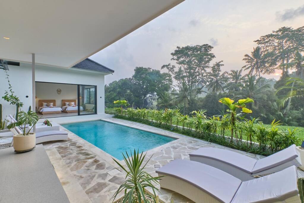 Newly! 3Bdr Modern Villa Close To Ubud Center 외부 사진