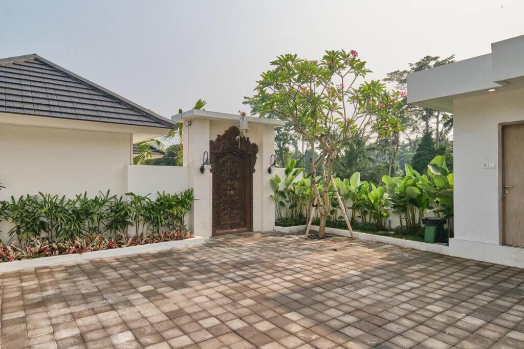Newly! 3Bdr Modern Villa Close To Ubud Center 외부 사진